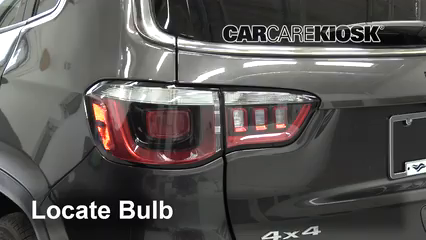 2019 Jeep Compass Limited 2.4L 4 Cyl. Luces Luz de reversa (reemplazar foco)